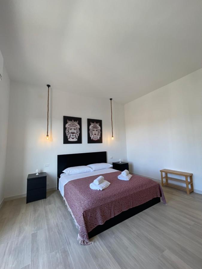 {palazzo Fodale-5 Stelle} 70's Apartment